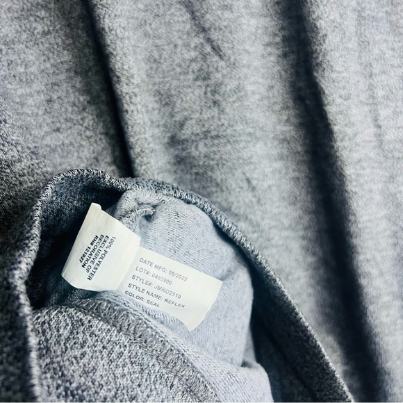 Johnnie-O Seal Gray Reflex Prep-Formance 1/4 Zip Pullover M - Picture 6 of 8